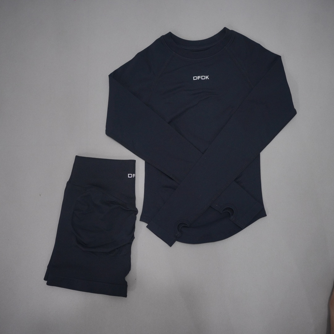 Completo Sportivo Senza Cucitu - Crop Top Crochet recensione e prezzo